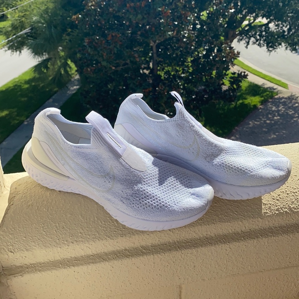 Nike Epic React Sneakers